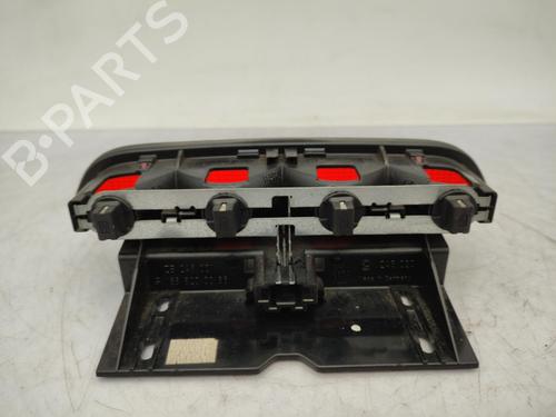 Used Third brake light Third brake light MERCEDES-BENZ A-CLASS (W168) A 160 (168.033, 168.133) (102 hp) 23677121 23677121
