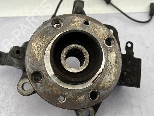 Used Left front steering knuckle Left front steering knuckle RENAULT CLIO IV Grandtour (KH_) 1.5 dCi 90 (KHN3, KHN4) (90 hp) 24232952 24232952