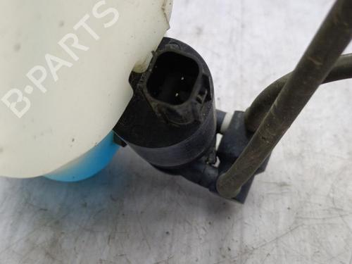 Used Windscreen washer tank FORD FIESTA VI (CB1, CCN) 1.4 TDCi (70 hp) 23706585