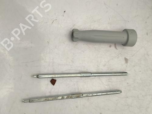 Zestaw narzędzi / podnośnik RENAULT CLIO II (BB_, CB_) 1.2 16V (BB05, BB0W, BB11, BB27, BB2T, BB2U, BB2V, CB05,... | BP23663116C119 - Image 2