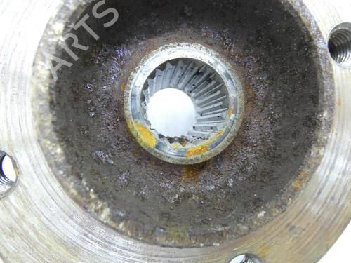 Used Right front steering knuckle Right front steering knuckle PEUGEOT 206+ (2L_, 2M_) 1.1 (60 hp) 23698628 23698628