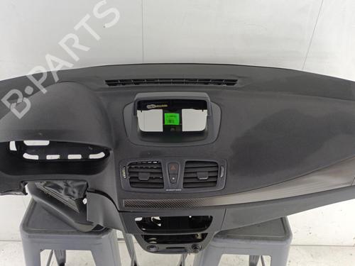 Instrumentbræt RENAULT MEGANE III Grandtour (KZ0/1) 1.5 dCi (KZ0C, KZ1A) (90 hp) 23719385