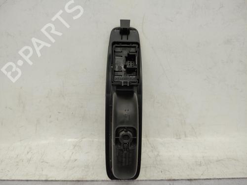Used Left rear window switch RENAULT MEGANE IV Hatchback (B9A/M/N_) 1.3 TCe 140 (B9NB) (140 hp) 23730198