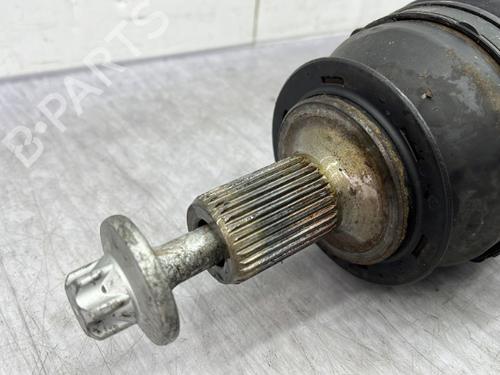 Used Left front driveshaft Left front driveshaft MERCEDES-BENZ CLA Shooting Brake (X117) CLA 250 (117.944) (211 hp) 23680732 23680732