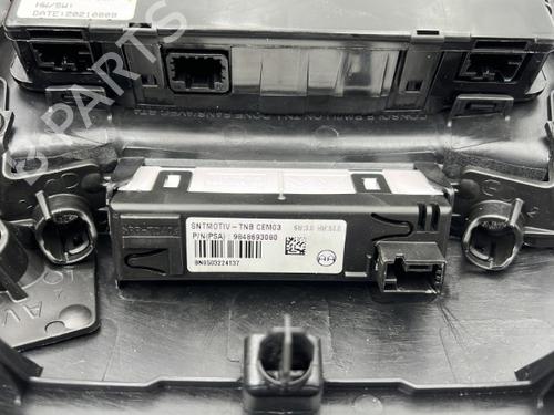 Interior roof light PEUGEOT 2008 II (UD_, US_, UY_, UJ_, UR_, UC_) 1.5 BlueHDI 130 | BP23754541I8