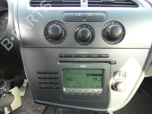 Steering column stalk SEAT LEON (1P1) 1.9 TDI | BP23701735I23 - Image 13