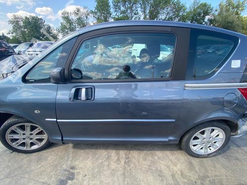 dr-venstre-fortil-peugeot-1007-km_-2005-39151613 main image