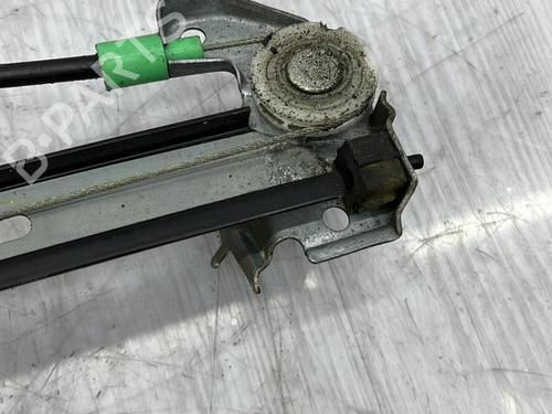 Used Front left window mechanism Front left window mechanism 25270100 25270100