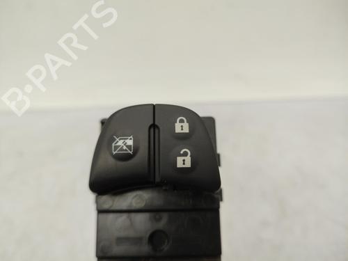 Used Left front window switch NISSAN PULSAR Hatchback (C13) 1.2 DIG-T (115 hp) 23709461
