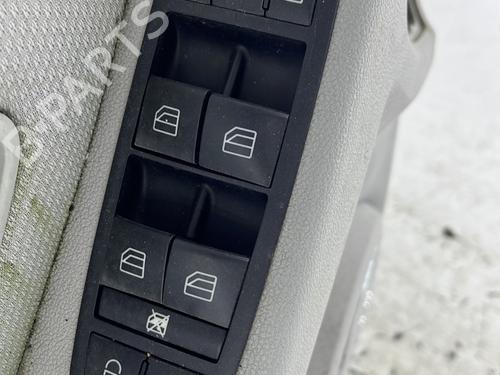 Left front door MERCEDES-BENZ B-CLASS Sports Tourer (W245) B 180 CDI (245.207) | BP27980153C2 