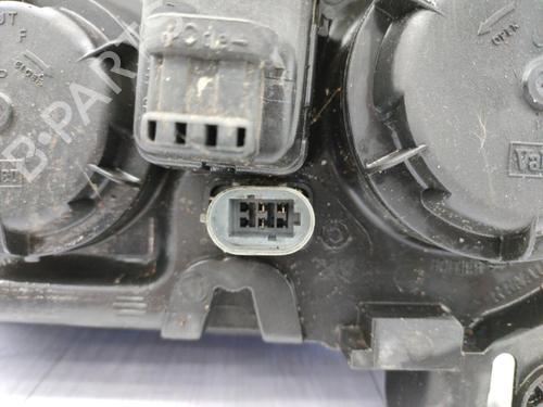 Used Right headlight Right headlight RENAULT SCÉNIC I MPV (JA0/1_, FA0_) 1.9 dTi (JA0N) (98 hp) 23676079 23676079