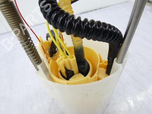Used Fuel pump RENAULT KADJAR (HA_, HL_) 1.5 dCi 110 (HLA3) (110 hp) 23672866