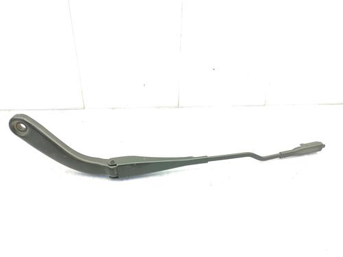 Used Front windshield wiper arm BMW 1 (F21) 118 d (143 hp) 23750887
