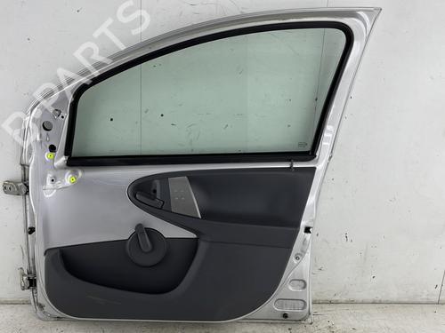 Right front door PEUGEOT 107 (PM_, PN_) 1.0 | BP23683614C3