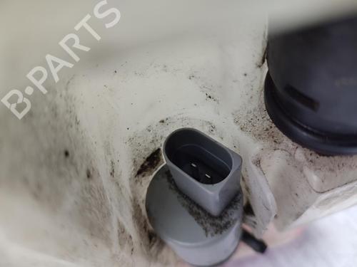 Used Windscreen washer tank BMW 3 Coupe (E92) 330 d (231 hp) 23742302