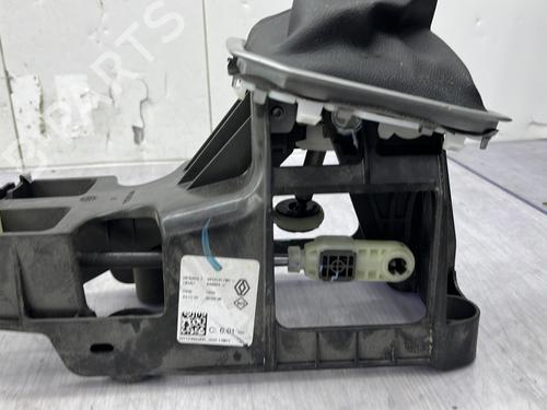 Used Gear lever Gear lever DACIA SANDERO III 1.0 TCe 100 ECO-G (101 hp) 33680185 33680185