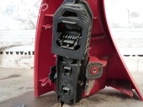 Used Right taillight RENAULT CLIO II (BB_, CB_) 1.9 dTi (B/CB0U) (80 hp) 23669424