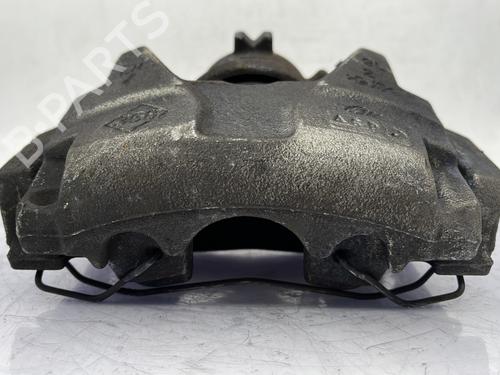 Used Left front brake caliper RENAULT CLIO V (B7_) 1.5 Blue dCi 85 (B7AG) (86 hp) 28806433
