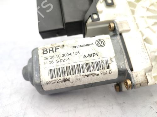 Right front window motor VW TOURAN (1T1, 1T2) 2.0 TDI 16V | BP23665778E20 