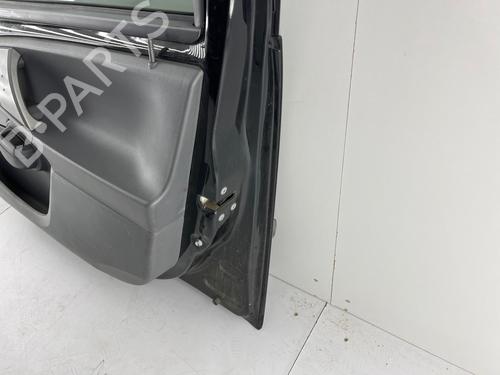 Used Right front door Right front door 37717487 37717487