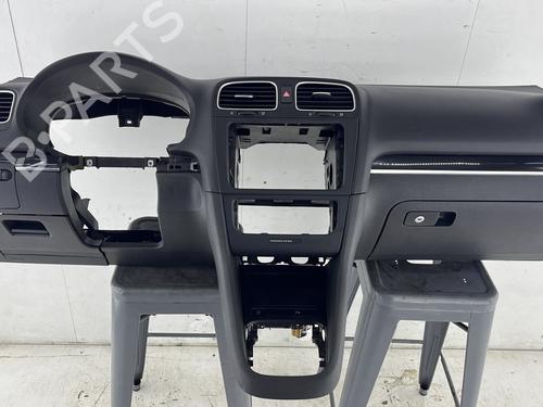Used Dashboard VW GOLF VI (5K1) 2.0 TDI (170 hp) 23878623