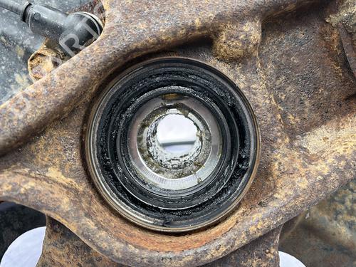Left front steering knuckle SUZUKI GRAND VITARA I (FT, HT) 2.0 HDI 110 16V 4x4 (SQ420D, TD83V) | BP23684405M25 