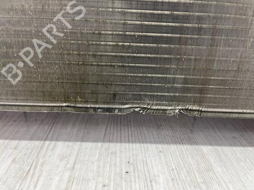 Used Water radiator Water radiator 38258284 38258284