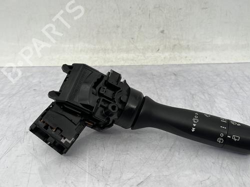 Licht + Raw Schakelaar TOYOTA YARIS (_P13_) 1.0 (KSP130_, KSP130) (69 hp) 30790621
