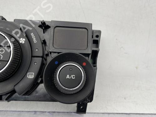 Climate control PEUGEOT 308 I (4A_, 4C_) 1.6 16V | BP23684591I5 