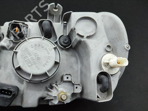 Right headlight KIA CARNIVAL I (UP, FL) 2.9 TDi | BP23720294C29 - Image 8