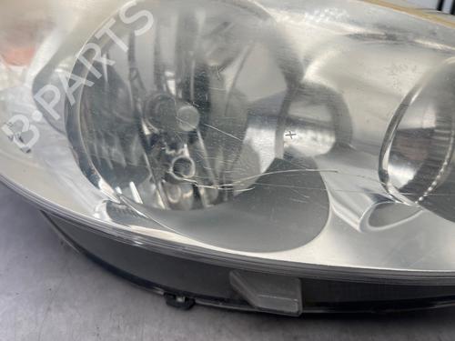 Højre forlygte Højre forlygte PEUGEOT 206+ (2L_, 2M_) [2009-2013] 39710590 39710590