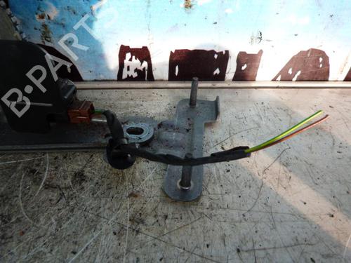 hand-brake-citroen-c3-ii-sc_-2009-23689574 main image