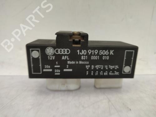 Module électronique VW NEW BEETLE (9C1, 1C1) 1.6 (102 hp) 28601710