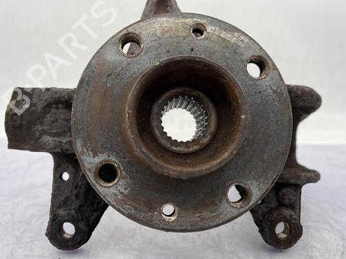Used Right front steering knuckle Right front steering knuckle RENAULT MEGANE II (BM0/1_, CM0/1_) 1.6 16V (BM0C, CM0C) (113 hp) 26933654 26933654
