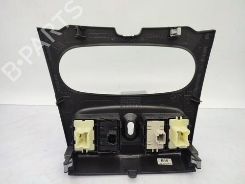 Switch DACIA SANDERO II TCe 90 (B8M1, B8MA, B8AC) | BP23712612I30 