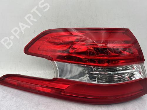 Farolim esquerdo PEUGEOT 308 SW II (LC_, LJ_, LR_, LX_, L4_) 1.5 BlueHDi 130 (131 hp) 31376690