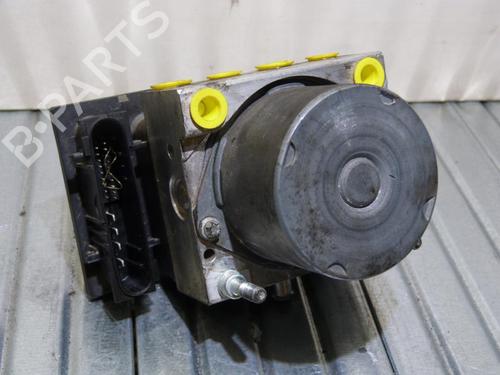 Used ABS pump ABS pump RENAULT CLIO II (BB_, CB_) 1.5 dCi (B/CB07) (65 hp) 23696402 23696402