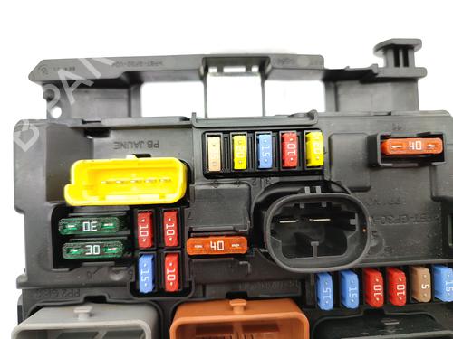 Fuse box CITROËN C3 I (FC_, FN_) 1.4 HDi | BP23680713E1 