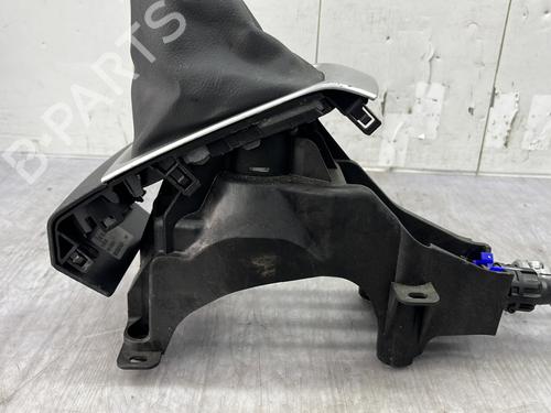 Used Gear lever Gear lever NISSAN MICRA V (K14) 0.9 IG-T (90 hp) 33680137 33680137