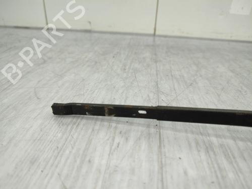 Used Front windshield wiper arm CITROËN C4 Grand Picasso I (UA_) 2.0 HDi 150 (150 hp) 23738481