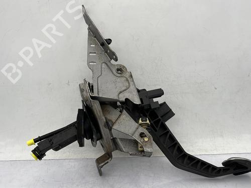 Clutch pedal FORD FOCUS IV (HN) 1.0 EcoBoost | BP29839236I13 