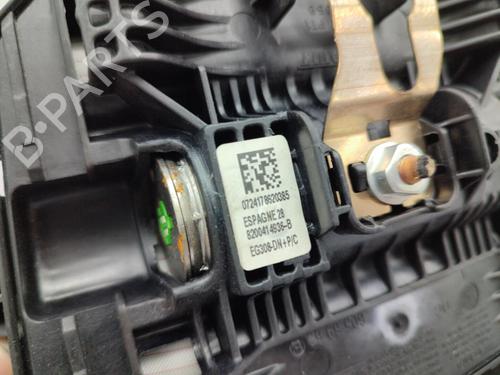 driver-airbag-renault-scenic-ii-jm01_-2003-2004-2005-2006-2007-2008-2009-2010-23675206 main image