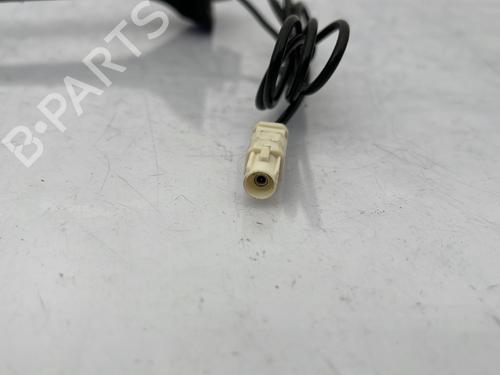 Antenne/Base RENAULT MEGANE IV Hatchback (B9A/M/N_) 1.5 dCi 110 (B9A3) | BP25726441C140 