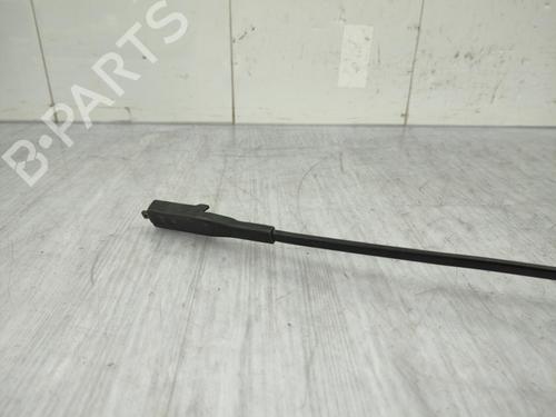 Used Front windshield wiper arm OPEL CORSA D (S07) 1.3 CDTI (L08, L68) (90 hp) 23710934