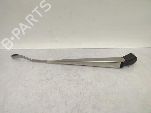 Used Front windshield wiper arm NISSAN PATROL GR IV (Y60, GR) 2.8 TD (Y60A) (116 hp) 25115570