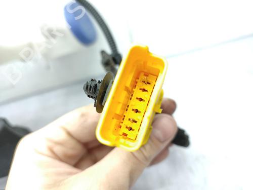 windscreen-washer-tank-citroen-c4-grand-picasso-ii-da_-de_-2013-23720436 main image