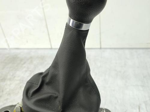 Used Gear lever VW TOURAN (1T1, 1T2) 1.9 TDI (90 hp) 23719102