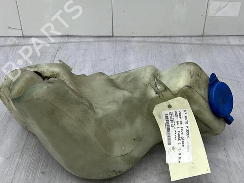 Used Windscreen washer tank Windscreen washer tank AUDI A4 B5 (8D2) 1.9 TDI (110 hp) 23704441 23704441