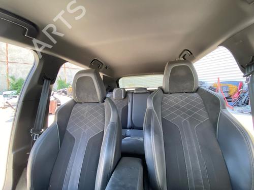 Hemelbekleding Hemelbekleding PEUGEOT 2008 II (UD_, US_, UY_, UJ_, UR_, UC_) 1.2 PureTech 130 (USHNS, URHNS) (130 hp) 36843494 36843494
