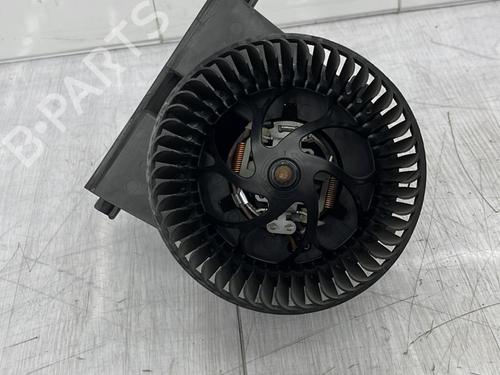 Varmeblæser VW GOLF IV (1J1) 1.9 TDI (110 hp) 23702668